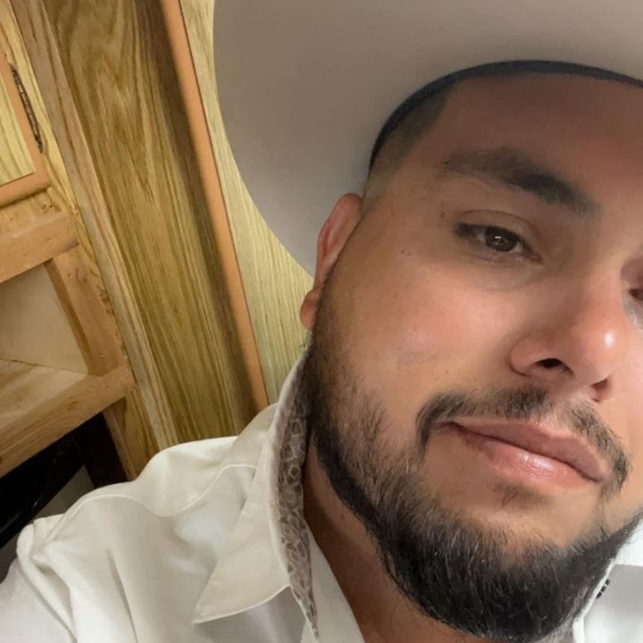 Profile Picture of Albert (@bigshow_956) on Tiktok