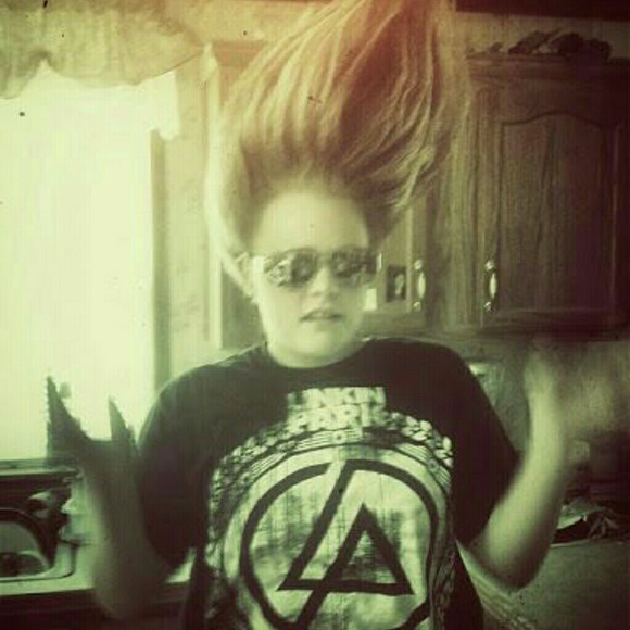 Profile Picture of Shelby Lindborg (@dorskibaby) on Poshmark