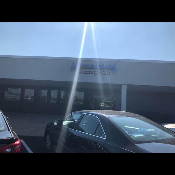 Profile Picture of Razaa Baig (@razaa_17) on Poshmark