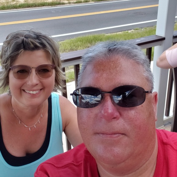 Profile Picture of Richandchris Neeley (@rkneeley) on Poshmark