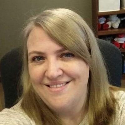 Profile Picture of Robyn Wilkinson (@OntheHunt2016) on Twitter