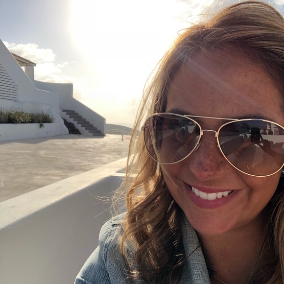 Profile Picture of Kim Kenney (@kimmyqu) on Poshmark