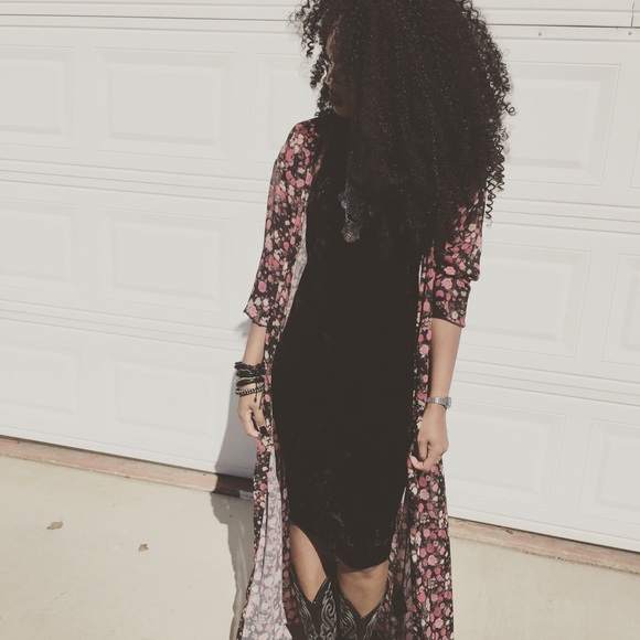 Profile Picture of Dani Fleming (@sirunicorn) on Poshmark