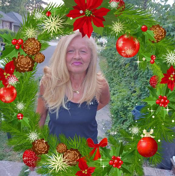 Profile Picture of Susan Schuk (@susanschuk59) on Poshmark