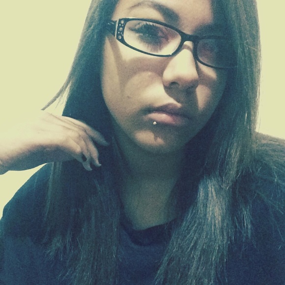 Profile Picture of Jessica Parsons (@jessi114) on Poshmark