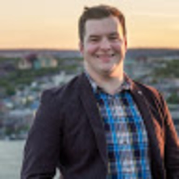 Profile Picture of Scott Tobin (@scottgtobin) on Poshmark