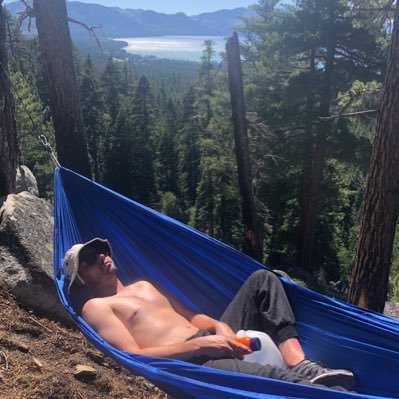 Profile Picture of Shawn (@ShawnDersFarley) on Twitter