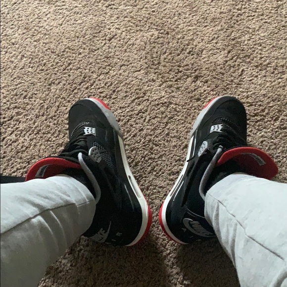 Profile Picture of Jeremy Lindquist (@jlin223) on Poshmark