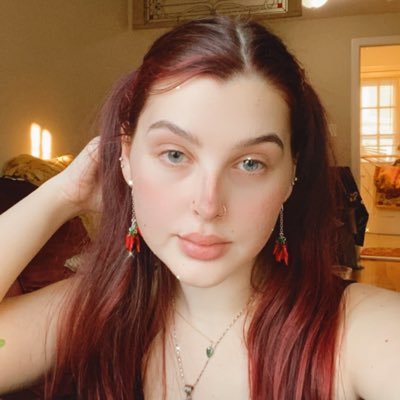 Profile Picture of Sar (@SarahGresham4) on Twitter