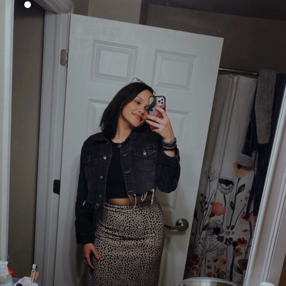 Destiny Morgano - Poshmark Profile Picture of Destiny Morgano (@destiny_mxo) on Poshmark