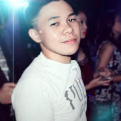 Profile Picture of James Champ (@akonasichamp) on Twitter