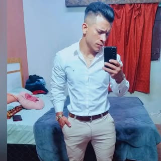 Profile Picture of fb --> Enrique Arce (@enrique_arcee) on Instagram