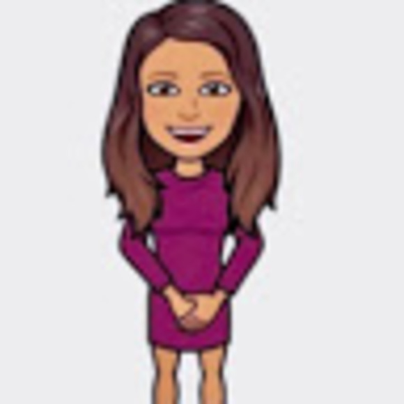 Profile Picture of Wendyanne Beedoo (@wbeedoo) on Poshmark