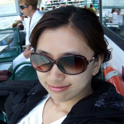 Profile Picture of Julia Ding (@JuliaDingSH) on Twitter