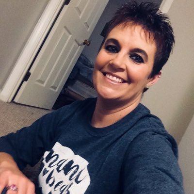 Profile Picture of Shelly Bishop (@ShellyB84338584) on Twitter