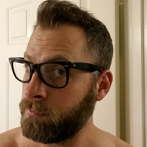 Profile Picture of Christopher Weber (@cscottweber) on Poshmark