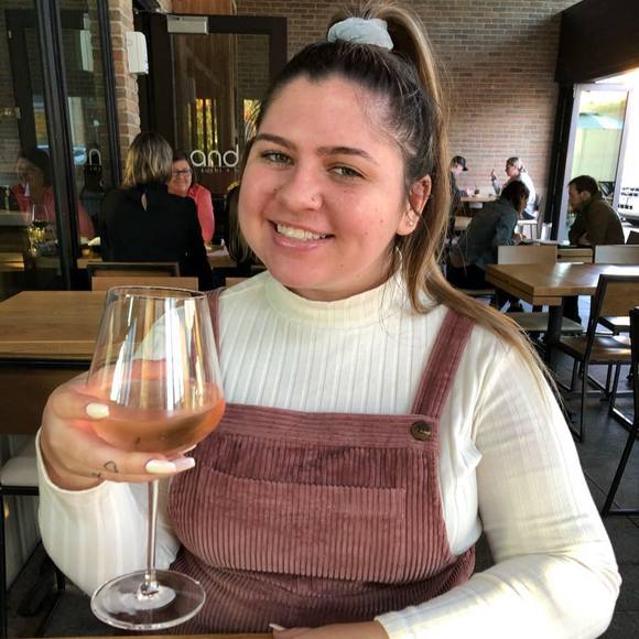 Profile Picture of Kellie Tomaskovic (@polkadots22xoxo) on Poshmark