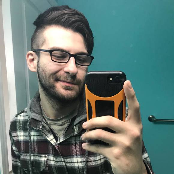 Profile Picture of Cami Sauve (@camisauve19) on Poshmark