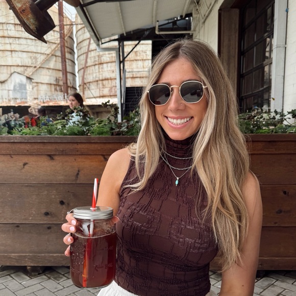 Profile Picture of Megan Fragasso (@meganf11) on Poshmark