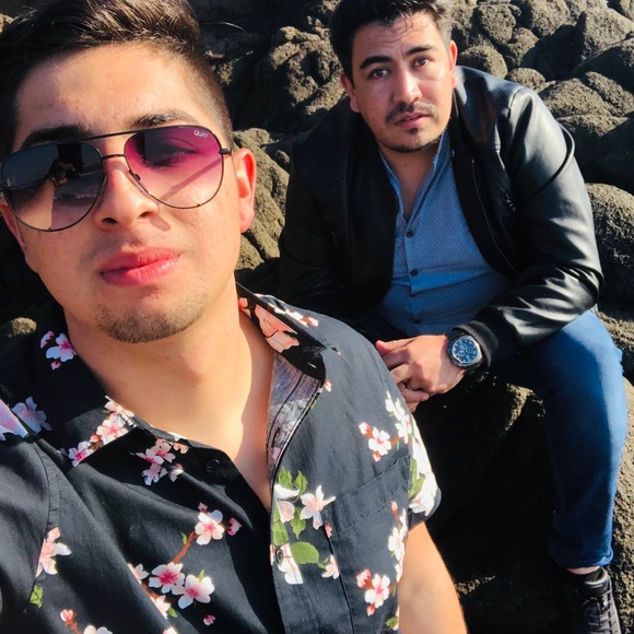 Profile Picture of Eric Perez (@ericc09) on Poshmark