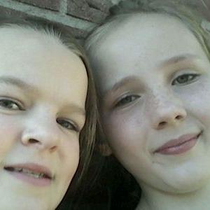 Profile Picture of Amber Benning (@@8e28a59548ed464) on Twitter