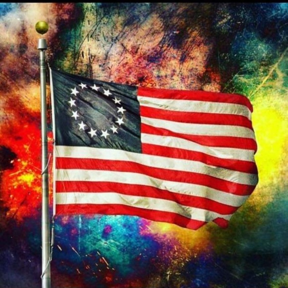 Profile Picture of Amanda Renner (@arenner2141) on Poshmark