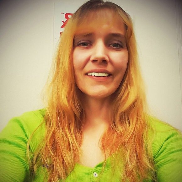 Profile Picture of Frances Ruggero (@frannienadine) on Poshmark
