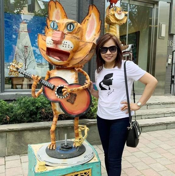 Profile Picture of Eun-suh Nmutua (@deburaobligar) on Poshmark