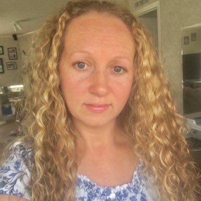 Profile Picture of April Hoyt (@jcajh99) on Twitter