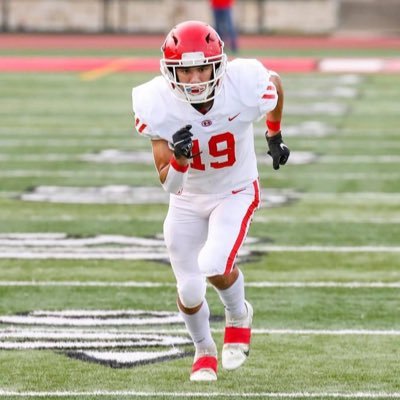 Profile Picture of luke flores 🌟 (@lukefloresss) on Twitter