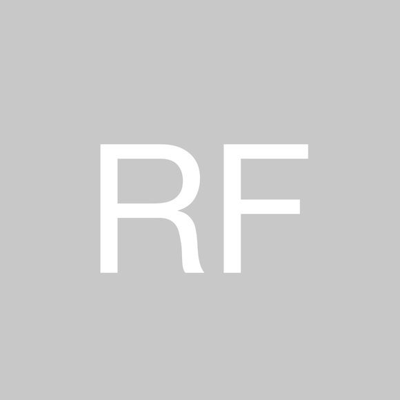 Ruthann Fruchey - Poshmark Profile Picture of Ruthann Fruchey (@frucheyr2) on Poshmark