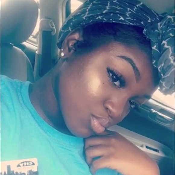 Profile Picture of Jamelia Grant (@femmefatale334) on Poshmark