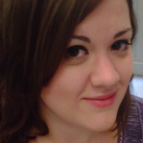 Profile Picture of Nicole Depietro (@nicoledepietro) on Poshmark