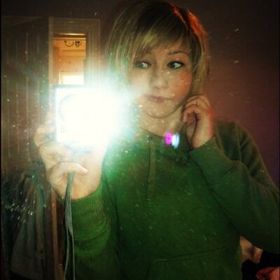 Profile Picture of Louise May Horton (@misslouisemay) on Twitter