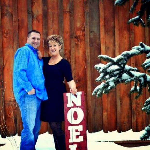 Shawn Noel - Poshmark Profile Picture of Shawn Noel (@shawn_noel) on Poshmark