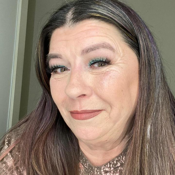 Profile Picture of BeautybyKim (@kimmulhall7) on Tiktok