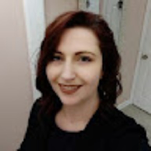 Amanda Chesser - Poshmark Profile Picture of Amanda Chesser (@achesser86) on Poshmark