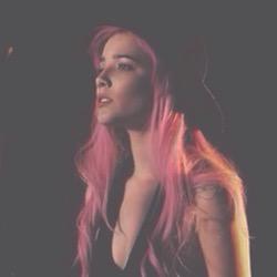 Profile Picture of Halsey France (@HalseyFr) on Twitter