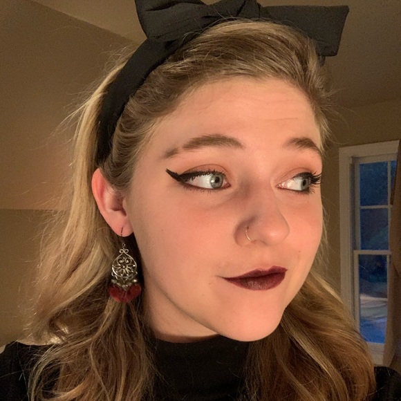 Profile Picture of Jane Daniel (@kokonut30) on Poshmark