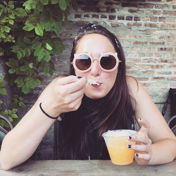 Alex Rudansky - Poshmark Profile Picture of Alex Rudansky (@arudansky) on Poshmark