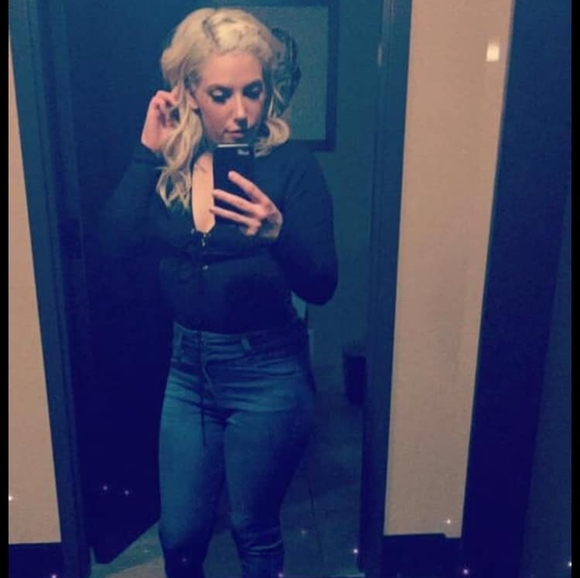 Profile Picture of Christa Englund (@christa92) on Poshmark