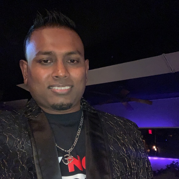 Profile Picture of Nicholas Mohammed (@nickmrden) on Poshmark