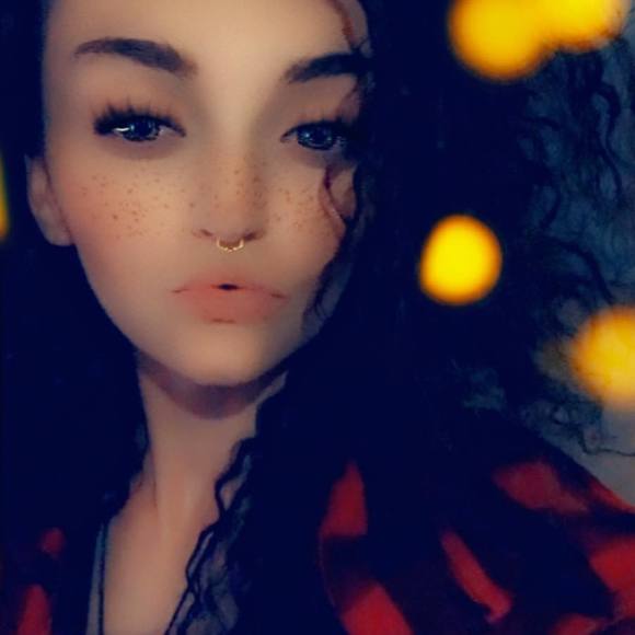 Profile Picture of Briana Eddy (@brianaeddy19) on Poshmark