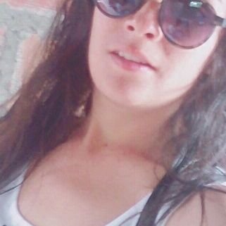 Profile Picture of Nieves (@IsaLsa666) on Twitter