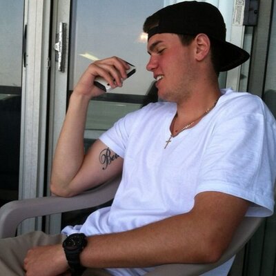 Profile Picture of John Holsworth (@j_holsworth) on Twitter