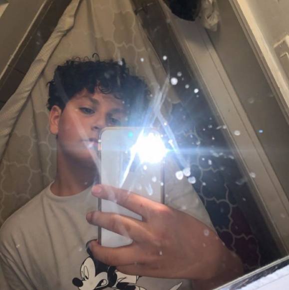 Profile Picture of Brandon Alvarez (@brandonal2004) on Poshmark