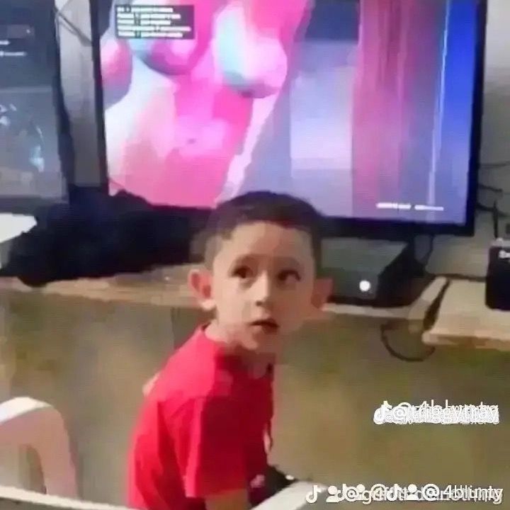 Profile Picture of Sean (@seancloseclose) on Tiktok