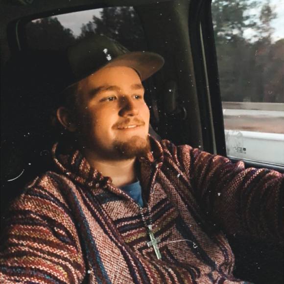 Profile Picture of Garrett Benson (@gagydiebeh) on Poshmark