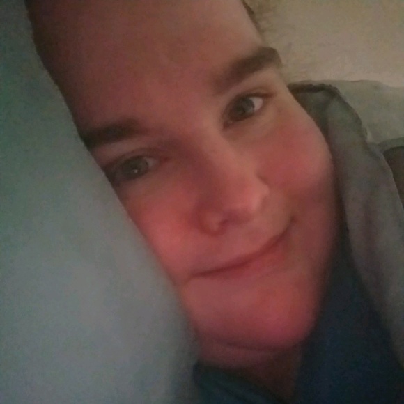 Profile Picture of Rachel Tinker (@rtinker30) on Poshmark