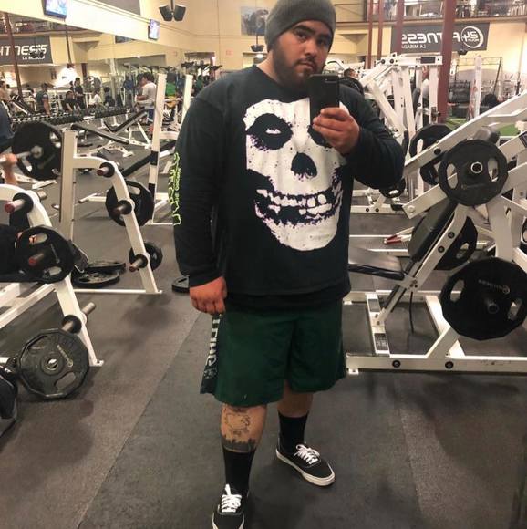 Profile Picture of James sly Millan (@ilyjimisly) on Poshmark